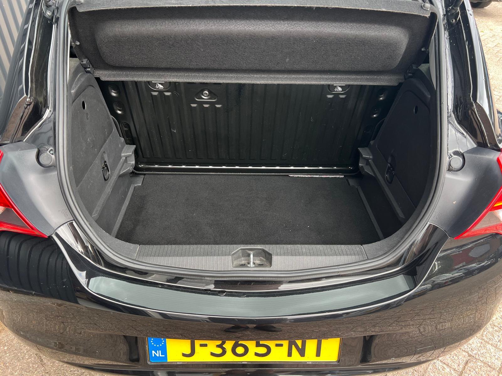 Opel Corsa-E 31