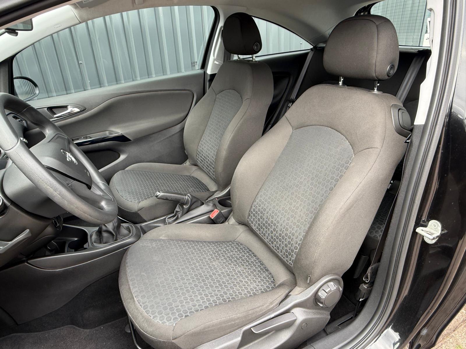 Opel Corsa-E 11