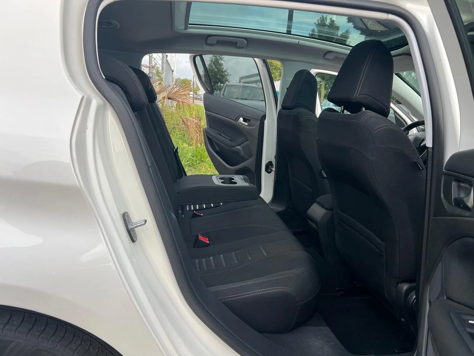 Peugeot 308 23