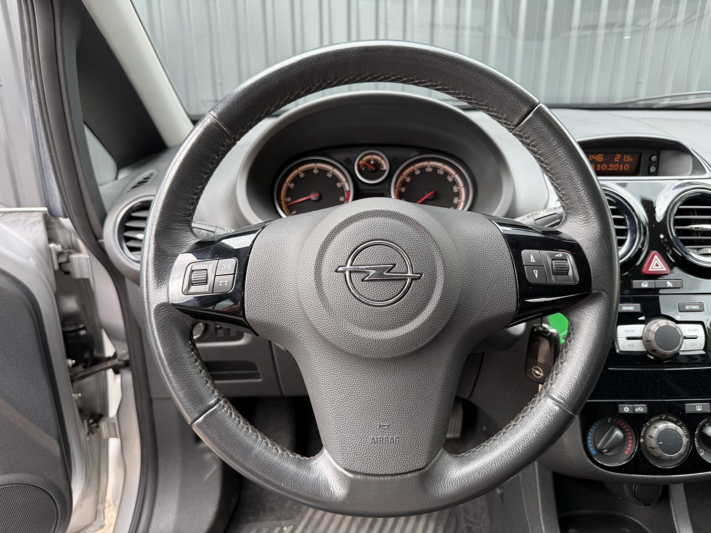 Opel Corsa 1.2-16V '111' Edition 14