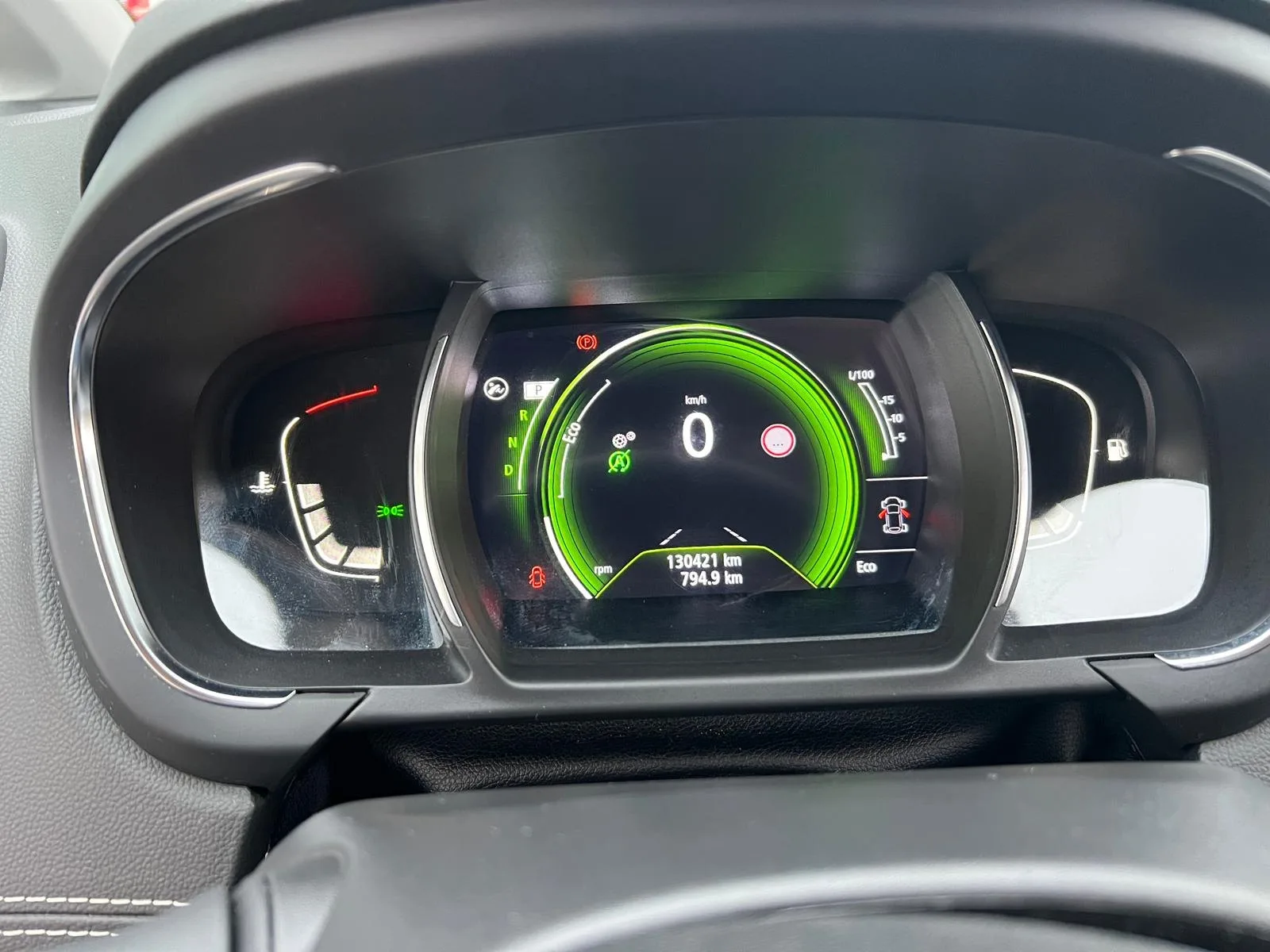 Renault Scenic 11